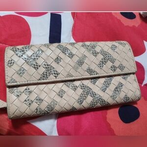 Bottega  Veneta Elegant Leather  Pink , Grey and Silver Woven Clutch